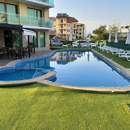 ホテル Sole プリモルスコ